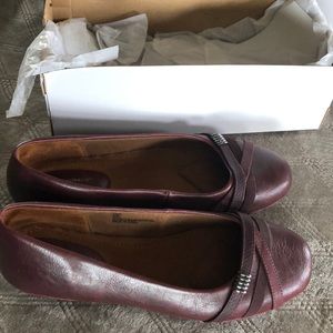 Cloudwalkers Burgundy Ballet Flats